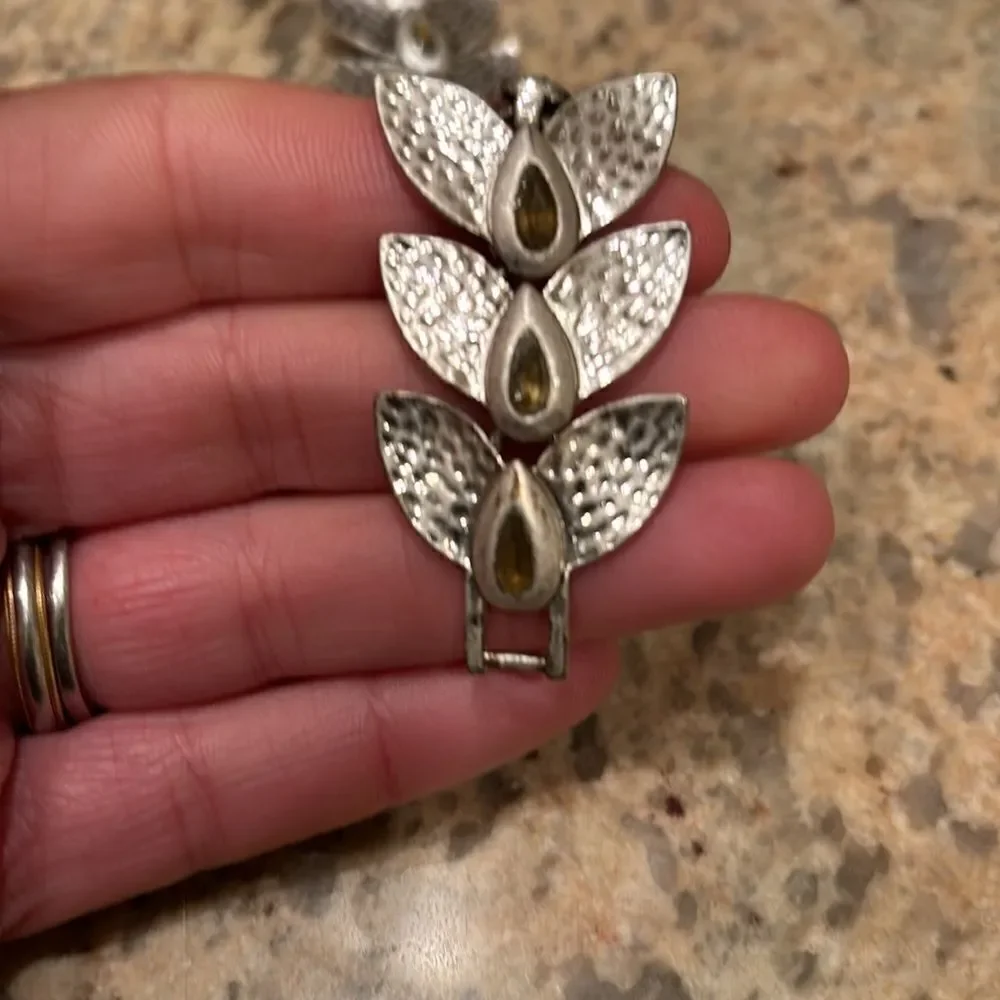 Vintage Clasp Bracelet Silver Tone Laurel Leaf